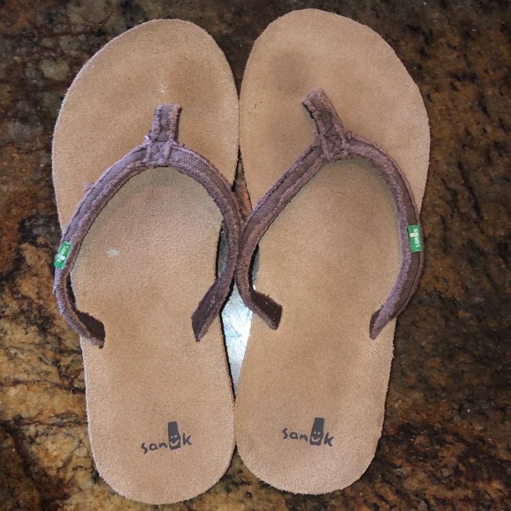 Sanuk flip flops